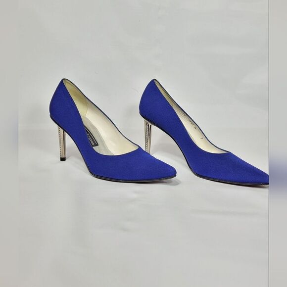 Stuart Weitzman  - Picture 7 of 9